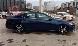 نیسان ئەلتیما